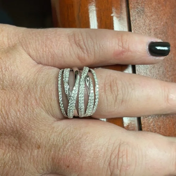 Effy Diamond Ring - Picture 8 of 8